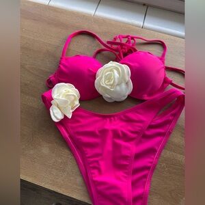 Women's Pink Floral Appliqués Cute Colorblock Bikini Swimwear Set